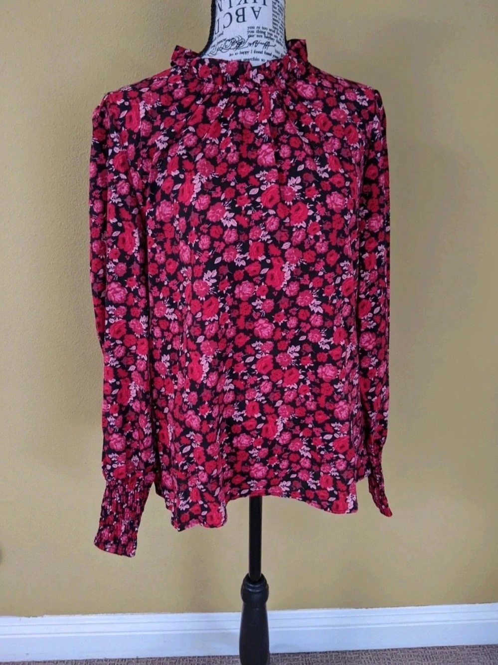 Womens Floral Ruffle Neck Blouse - Pink